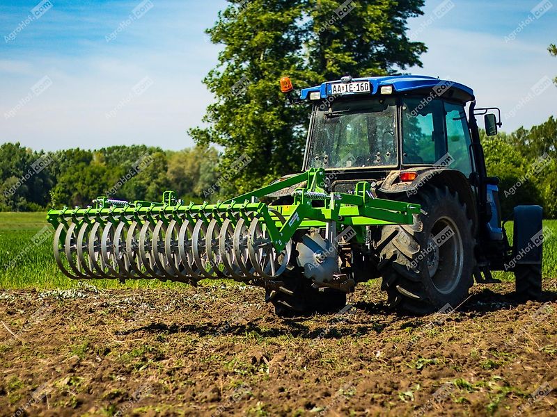 Bomet U865 / Aggregat zur Stoppelbearbeitung mit einer Walze 180-380 cm