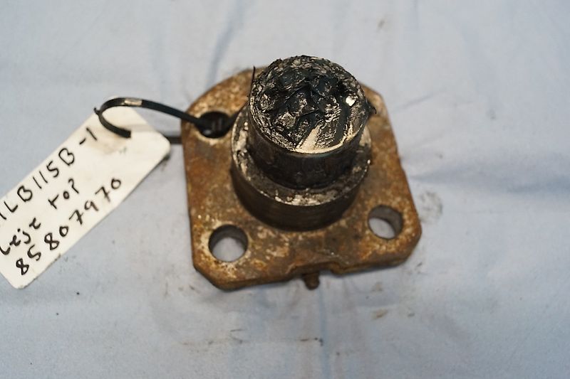 New Holland LB115B (Spare part/Reservedel/Ersatzteil)