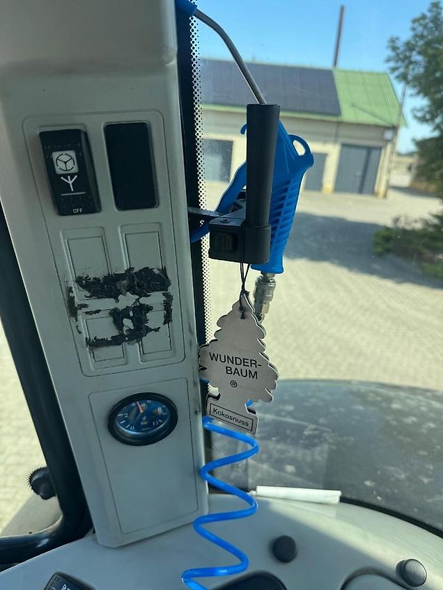 Massey Ferguson 8470