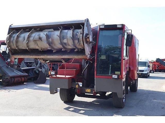 Voermengwagen RMH Megamix 18