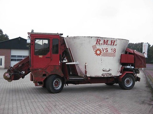 Voermengwagen RMH VS 18