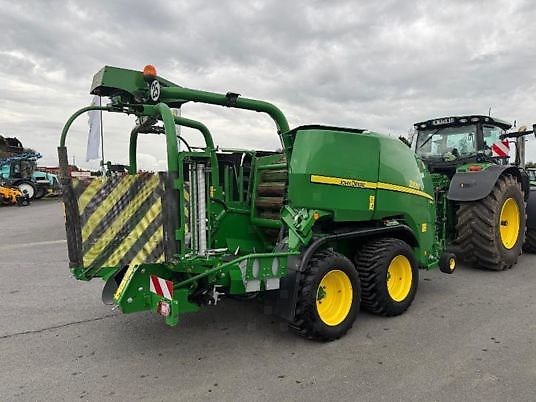 John Deere C441R