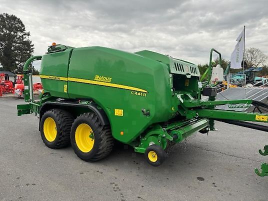 John Deere C441R