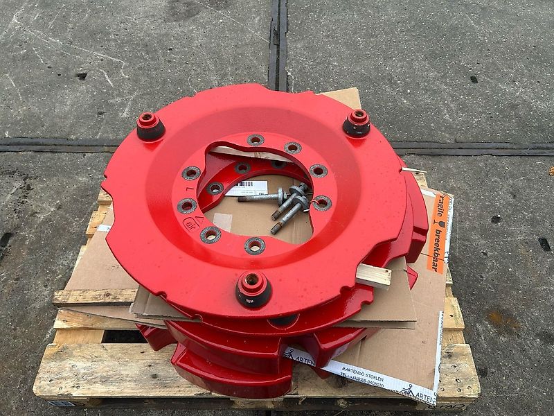 Fendt Wielgewichten 2x 300 kg 10-Gaats tbv 700 serie