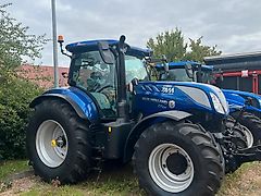 New Holland T 7.225 AC Blue Power Stufenlos Traktor