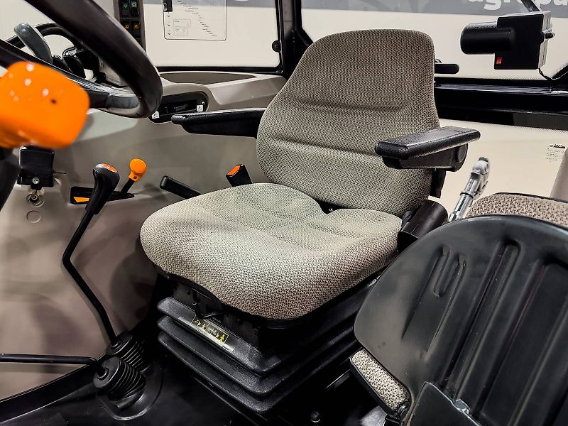 Case IH Farmall 95A tractor, with front loader, air brakes