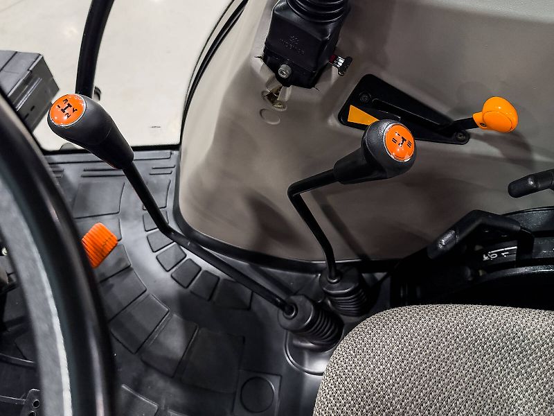 Case IH Farmall 95A tractor, with front loader, air brakes