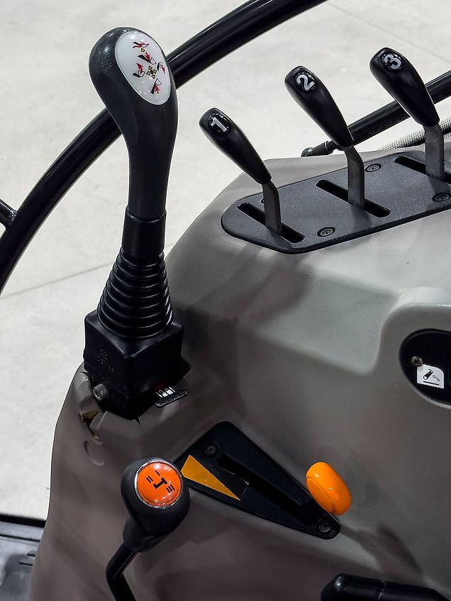 Case IH Farmall 95A tractor, with front loader, air brakes