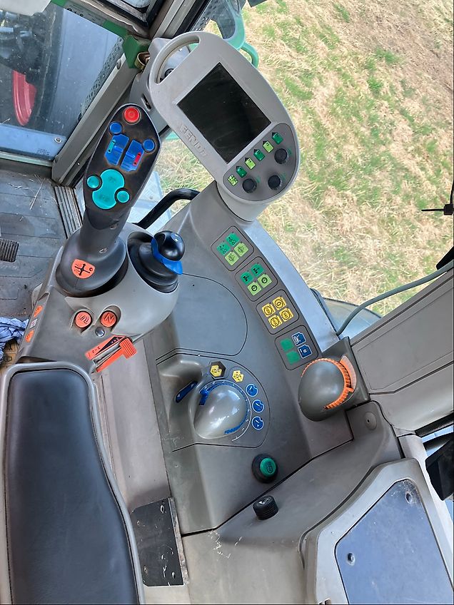 Fendt 718 Com3 Vario TMS