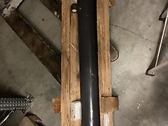 New Holland Hubzylinder New Holland W170