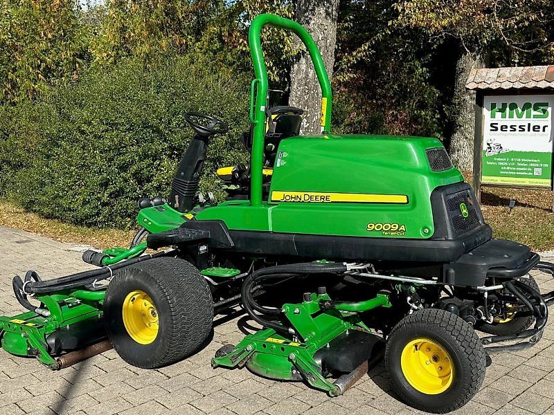 John Deere Terrain Cut 9009A
