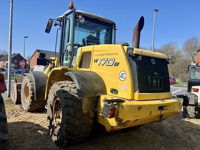 New Holland W 170 B