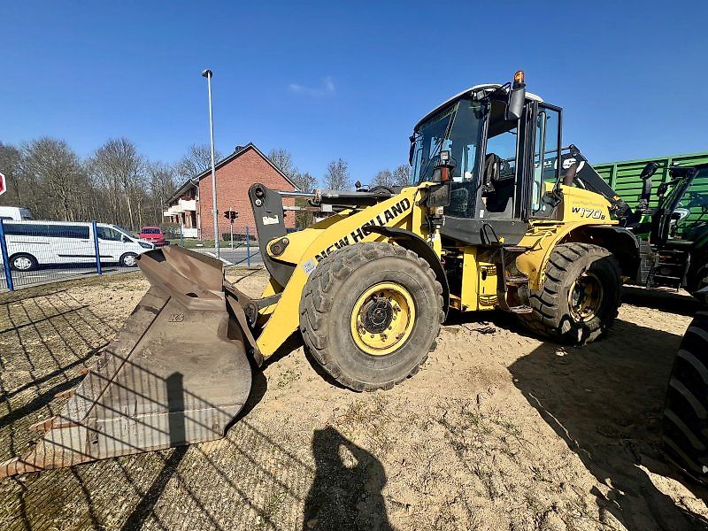 New Holland W 170 B