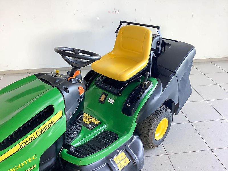 John Deere X130R