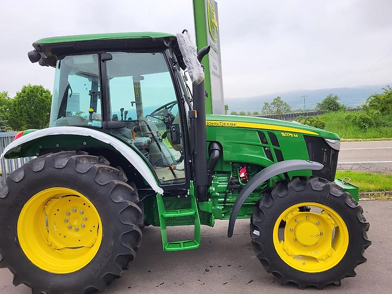 John Deere 5075M 16/16 AC DEMO