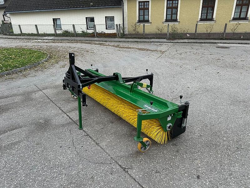 Düvelsdorf Kehrmaschine DKW 270