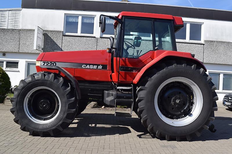 Case IH 7220 Magnum
