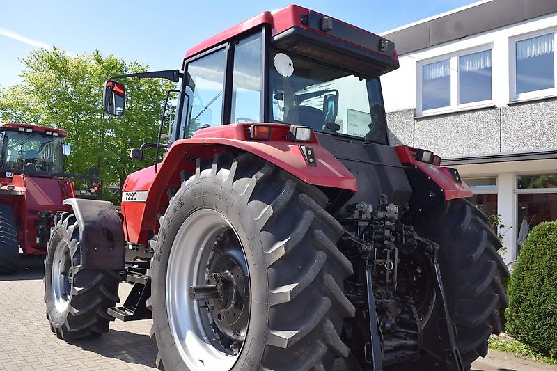 Case IH 7220 Magnum