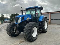 New Holland T7040