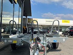 Humbaur HM102113 Motorradanhänger 1000kg 100km/h neu