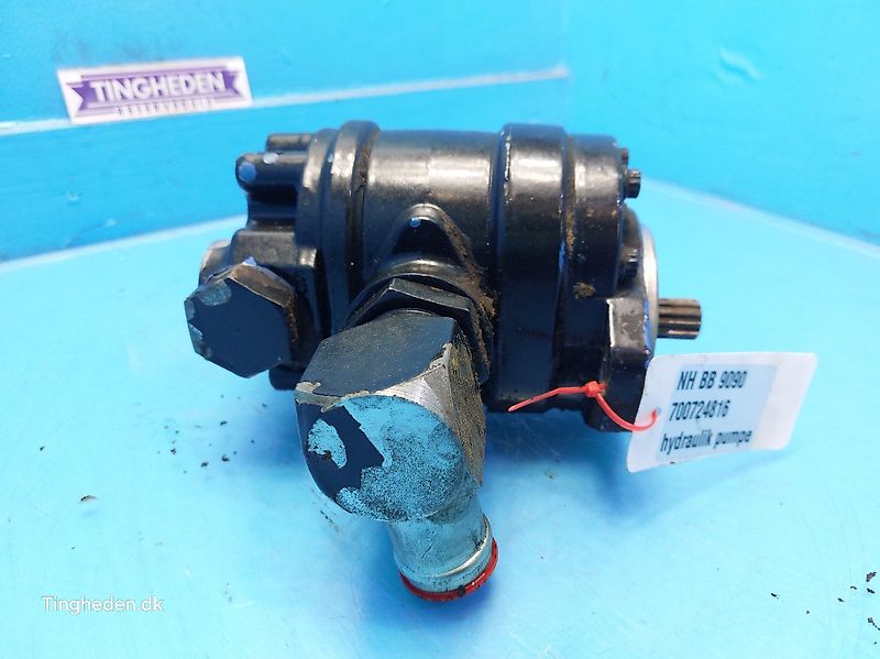 New Holland BB9090 (Spare part/Reservedel/Ersatzteil)