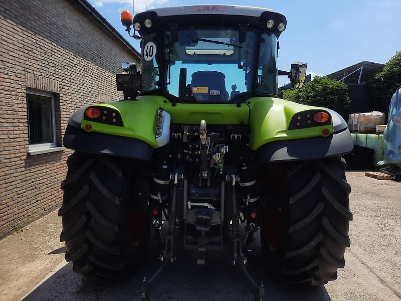 Claas Arion 440