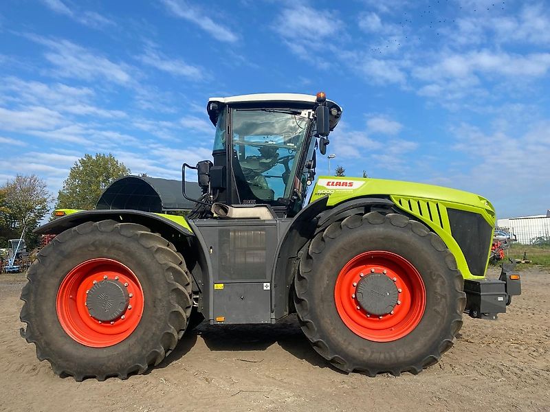 Claas Xerion 5000 Trac VC + GPS RTK