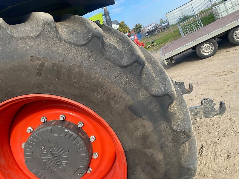 Claas Xerion 5000 Trac VC + GPS RTK