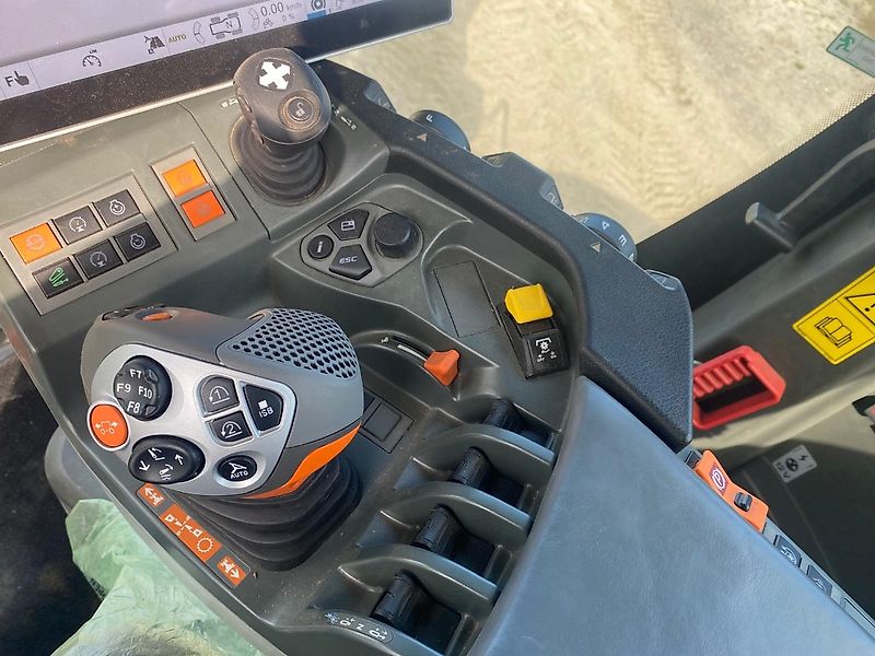 Claas Xerion 5000 Trac VC + GPS RTK