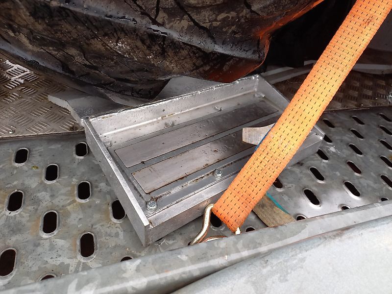 KMZ Magnet für Futtermischwagen 430x180, auf Schnecke