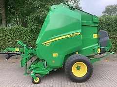 John Deere V461M