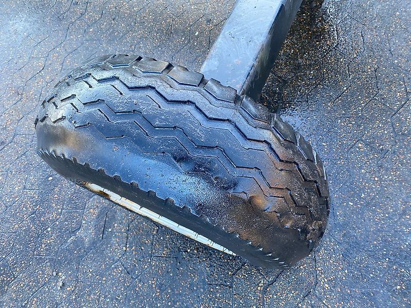 New Holland Skærebordsvogn (Spare part/Reservedel/Ersatzteil)