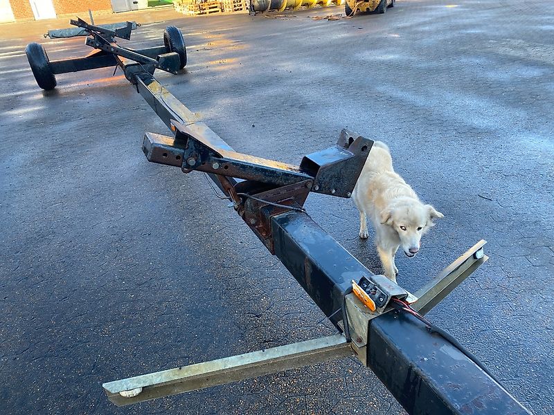 New Holland Skærebordsvogn (Spare part/Reservedel/Ersatzteil)