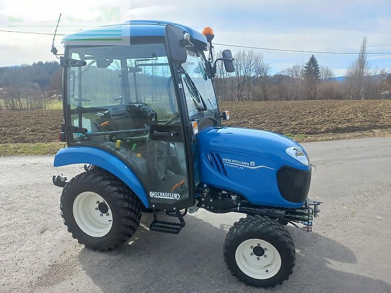 New Holland boomer 25