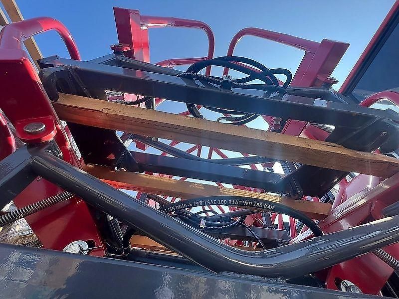 Lauderof Ballenzange / Bale grab / Pince à balles / Pinze per balle / Захват для рулонов / Chwytak do bel