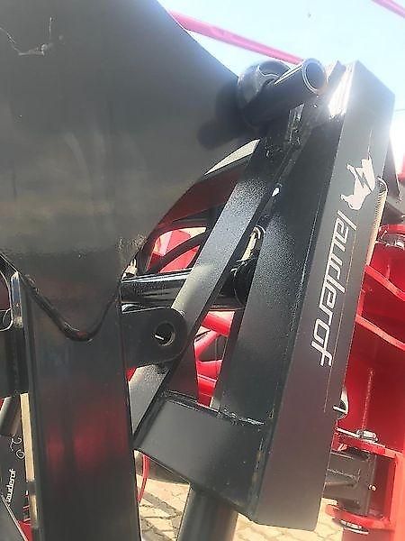 Lauderof Ballenzange / Bale grab / Pince à balles / Pinze per balle / Захват для рулонов / Chwytak do bel