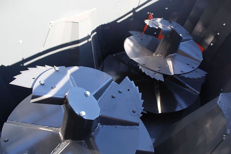 Burkon Elektrofuttermischer 3 m³