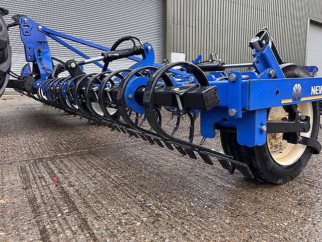 New Holland SBMV650