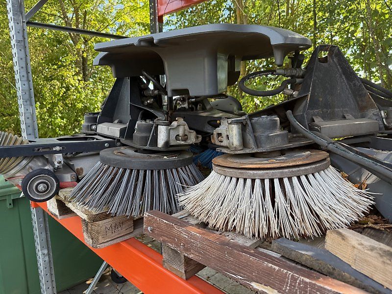 Egholm Kehrsaugbehälter