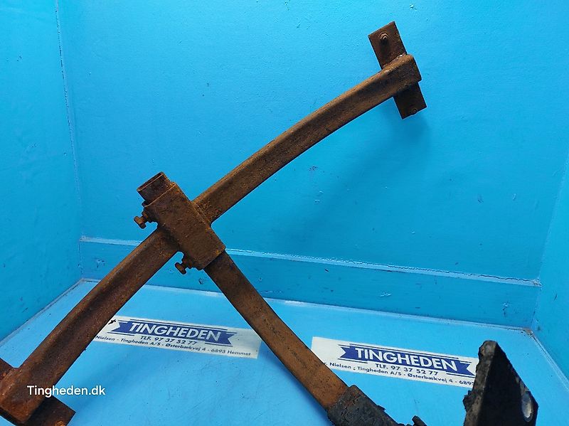 New Holland LB110 (Spare part/Reservedel/Ersatzteil)