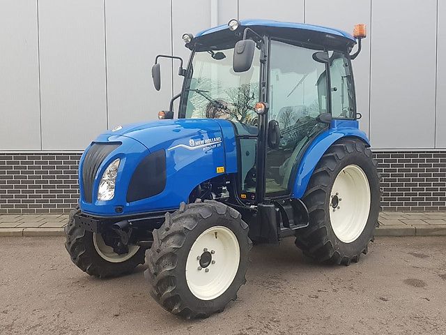 New Holland BOOMER 55 CAB HST STAGE V