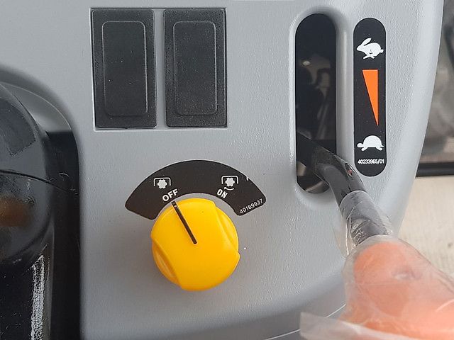 New Holland BOOMER 55 CAB HST STAGE V