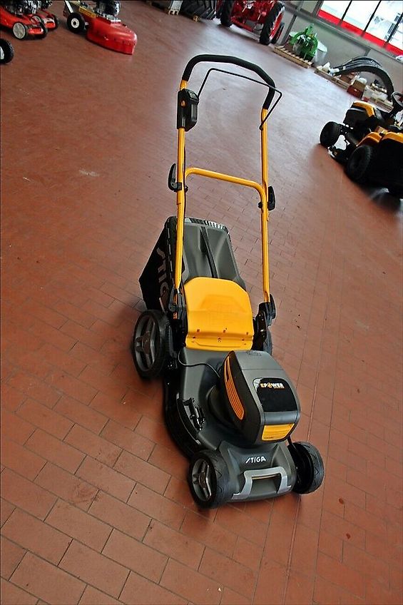 Stiga COMBI 748 Q AE Kit - Akku Rasenmäher