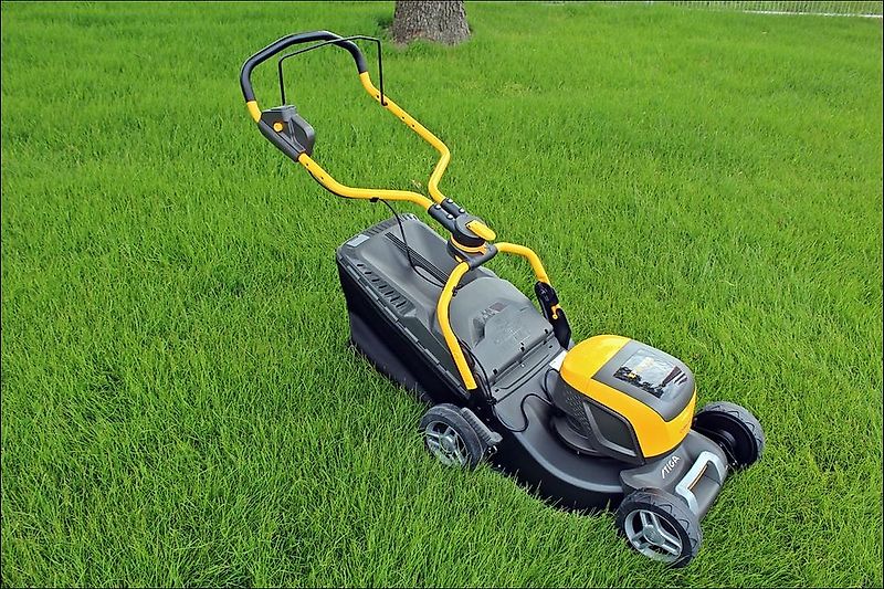 Stiga Collector 543e Kit, Akku-Rasenmäher