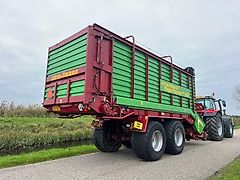 Strautmann Mega Vitesse CFS 3801 opraapwagen