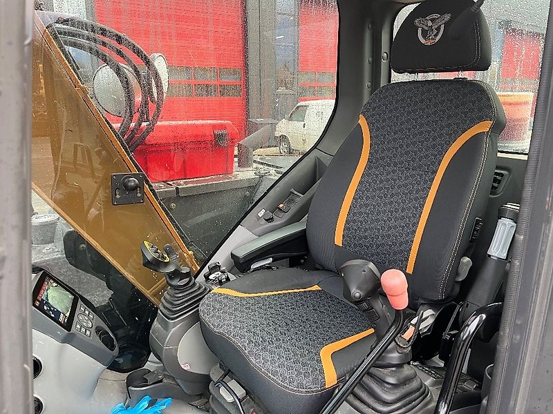 Case CX 85 D / Engcon, Kauha, Rasvari