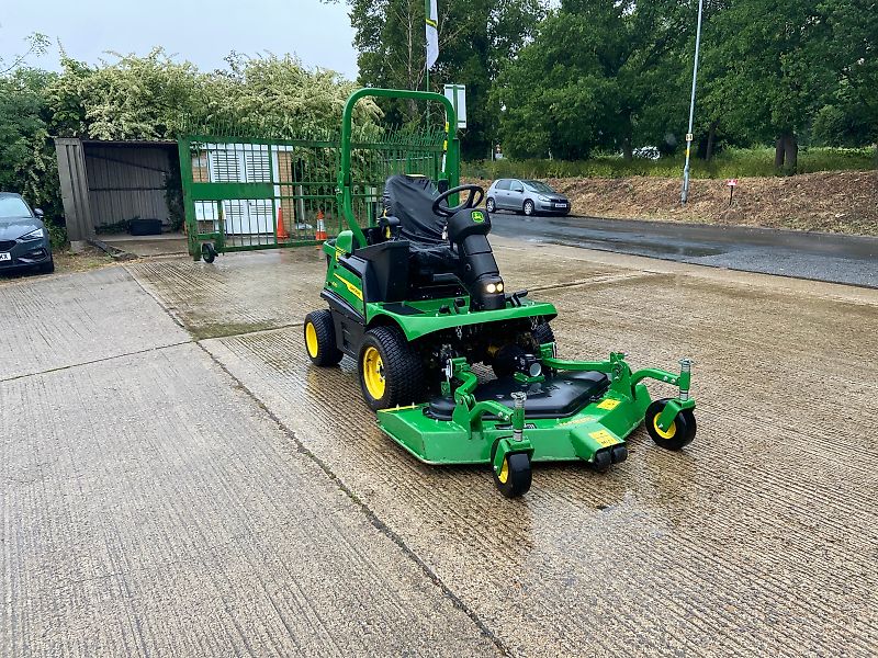 John Deere 1570 + 62