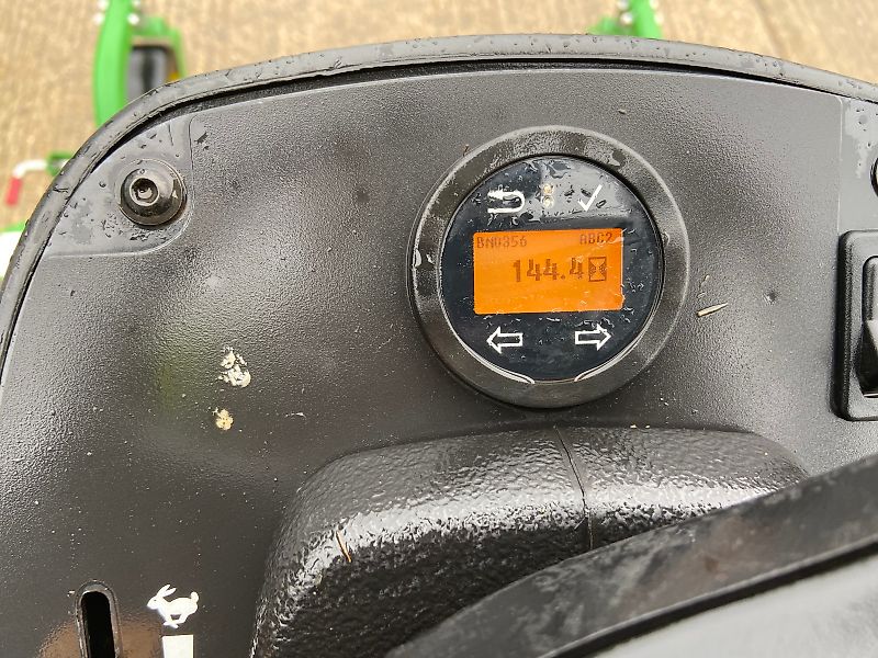 John Deere 1570 + 62