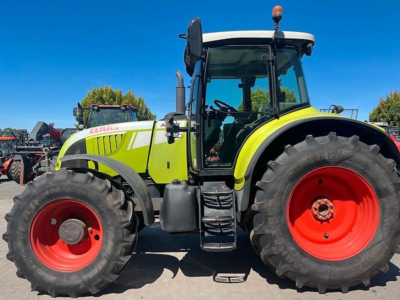 Claas Arion 620