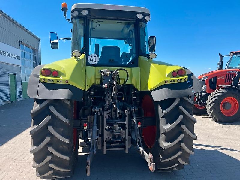 Claas Arion 620
